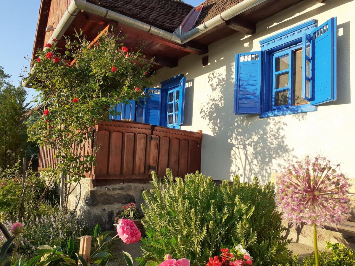 Siklod. Csaba Vendeghaz Hotel Exterior photo